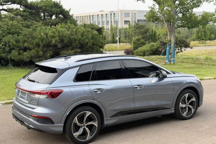 Used Audi Q4 e-tron 2023 40 e-tron Creation Edition Midnight Exterior 3