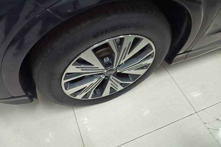 Used Audi Q4 e-tron 2023 40 e-tron Adventure Edition Exterior 4
