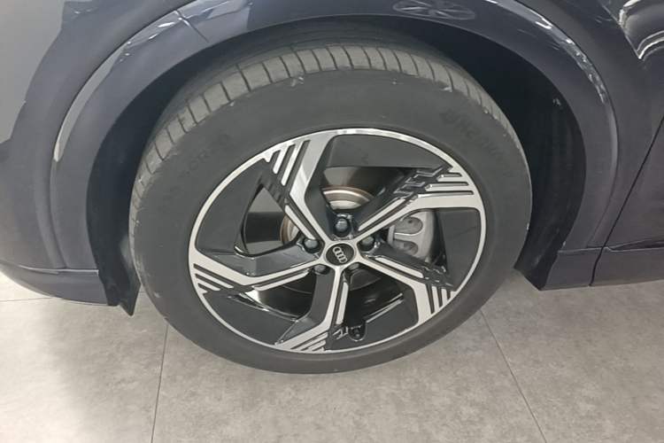 Used Audi Q4 e-tron 2023 40 e-tron Creation Edition Midnight Exterior 4