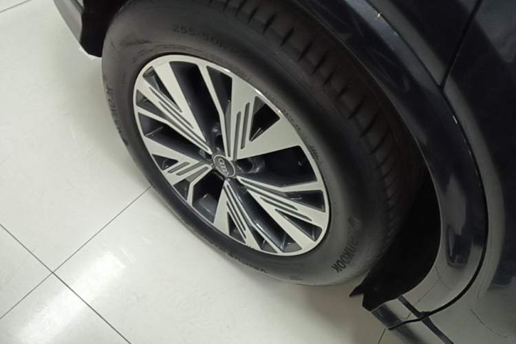 Used Audi Q4 e-tron 2023 40 e-tron Adventure Edition Exterior 5