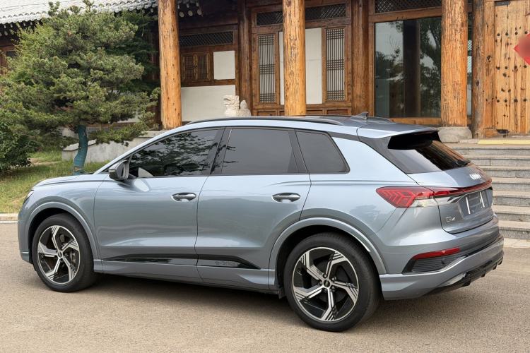 Used Audi Q4 e-tron 2023 40 e-tron Creation Edition Midnight Exterior 5