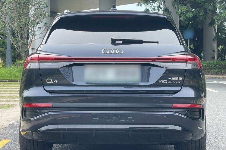 Used Audi Q4 e-tron 2023 40 e-tron Creation Edition Midnight Exterior 6