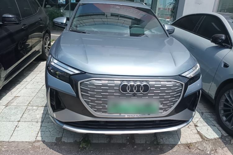Used Audi Q4 e-tron 2023 50 e-tron quattro Visionary Edition Front