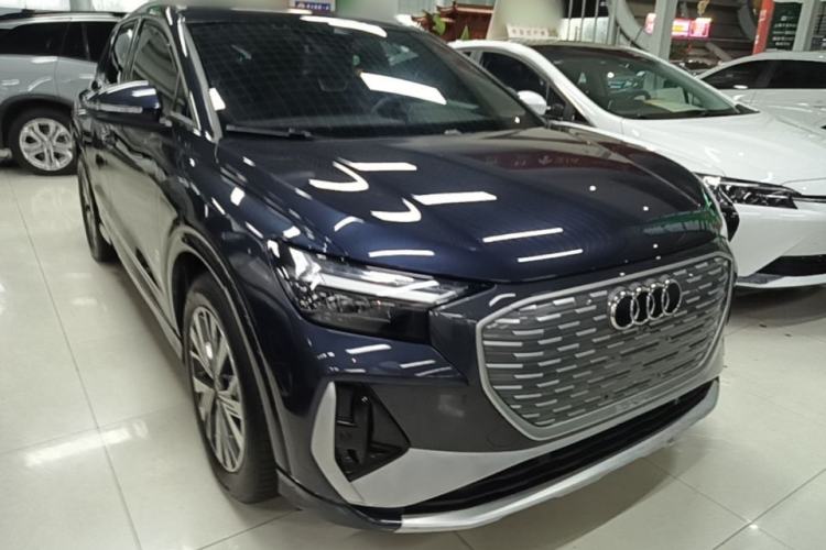 Used Audi Q4 e-tron 2023 40 e-tron Adventure Edition Front Right 45 Deg