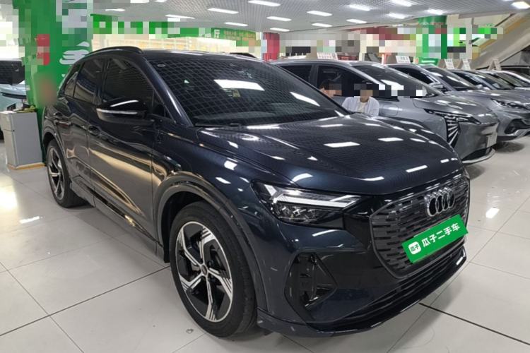 Used Audi Q4 e-tron 2023 40 e-tron Creation Edition Midnight Front Right 45 Deg