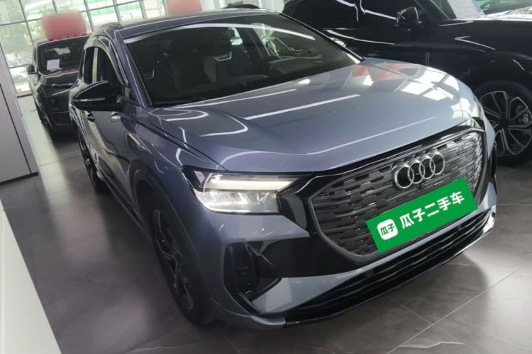 Used Audi Q4 e-tron 2023 40 e-tron Creation Edition Midnight Front Right 45 Deg