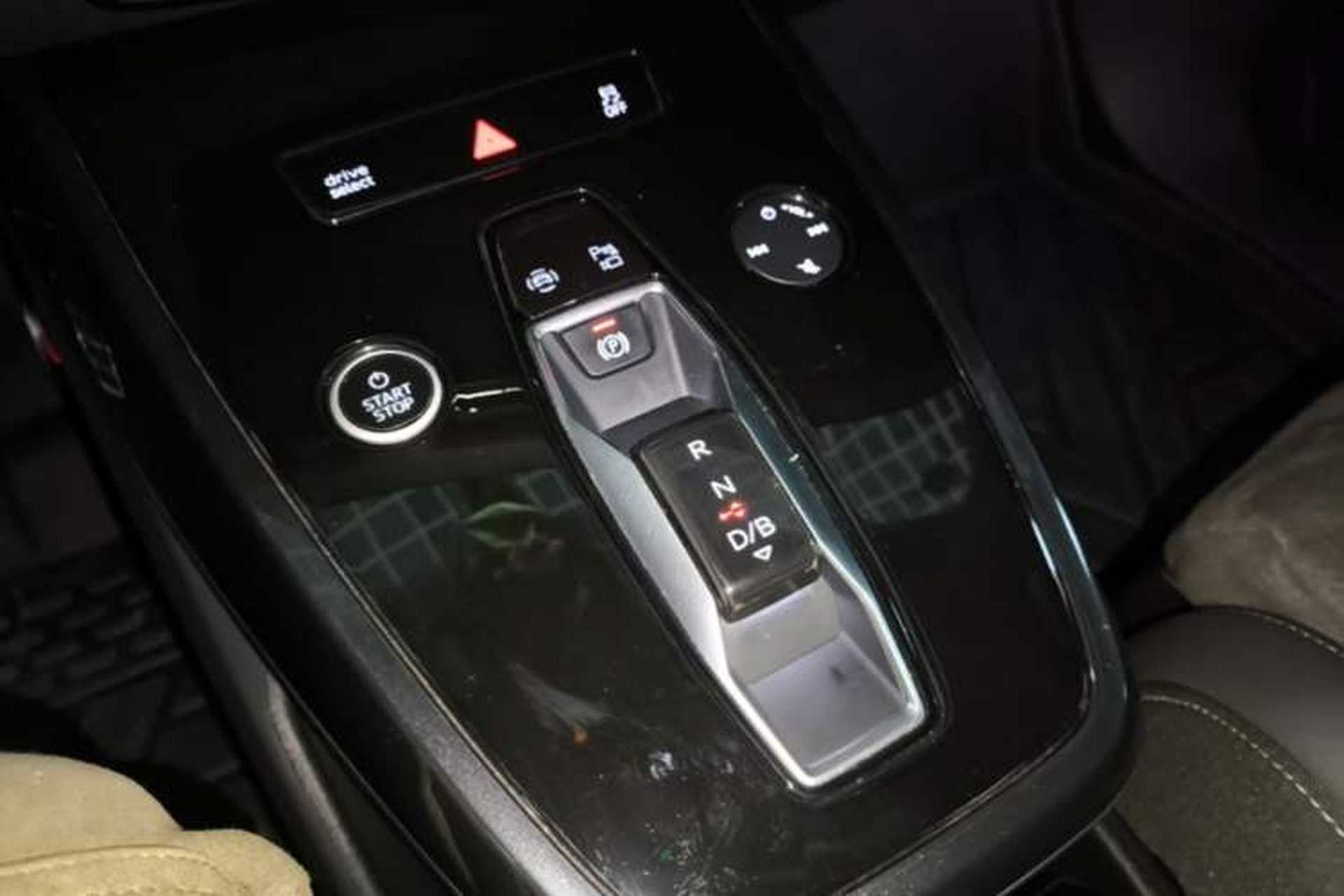 Used Audi Q4 e-tron 2023 40 e-tron Creation Edition Midnight Gear Lever