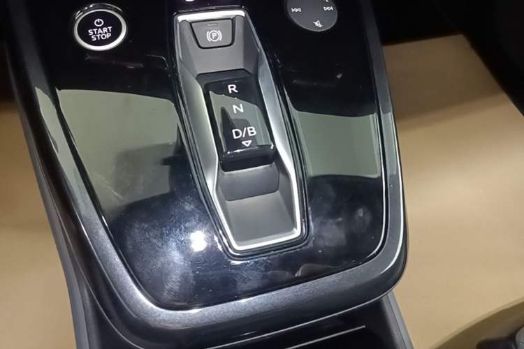 Used Audi Q4 e-tron 2023 40 e-tron Creation Edition Midnight Gear Lever
