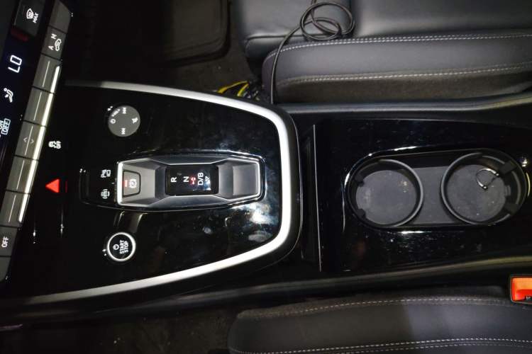 Used Audi Q4 e-tron 2023 40 e-tron Adventure Edition Gear Lever