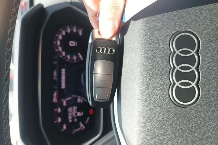Used Audi Q4 e-tron 2023 50 e-tron quattro Visionary Edition Interior 1