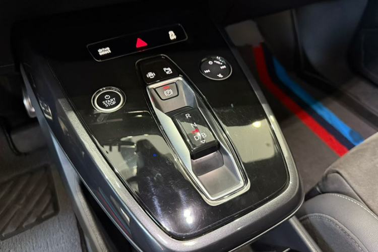 Used Audi Q4 e-tron 2023 40 e-tron Creation Edition Midnight Interior 10