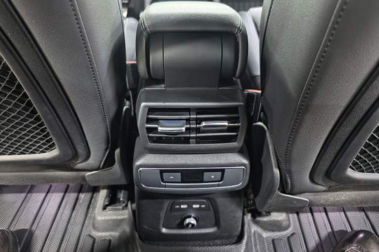 Used Audi Q4 e-tron 2023 40 e-tron Boundary Edition Interior 4