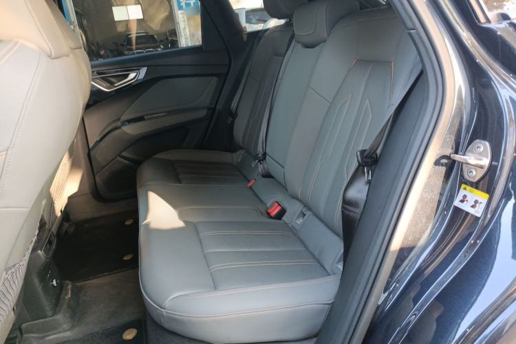 Used Audi Q4 e-tron 2023 40 e-tron Creation Edition Midnight Interior 4