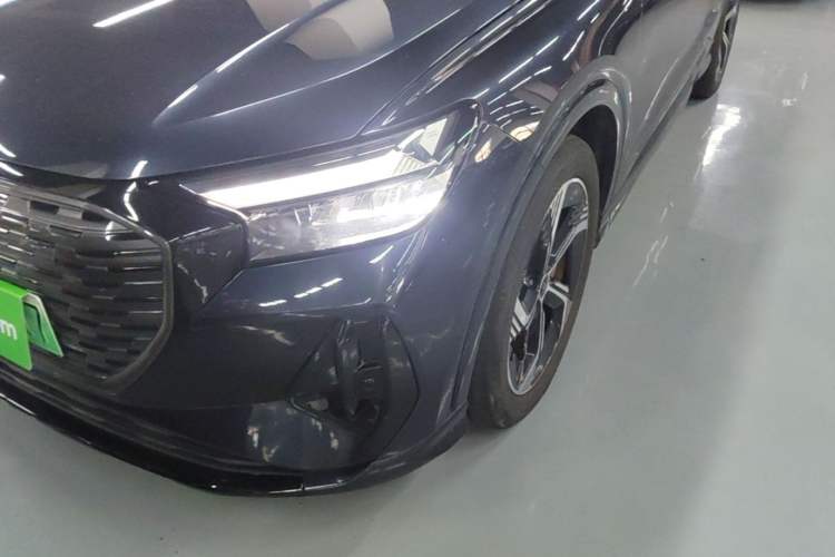 Used Audi Q4 e-tron 2023 40 e-tron Creation Edition Midnight Left Front Headlight