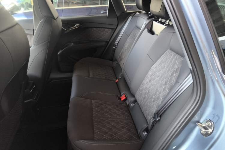 Used Audi Q4 e-tron 2023 50 e-tron quattro Creation Edition Left Rear Seat