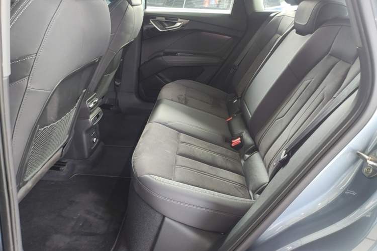 Used Audi Q4 e-tron 2023 50 e-tron quattro Visionary Edition Left Rear Seat