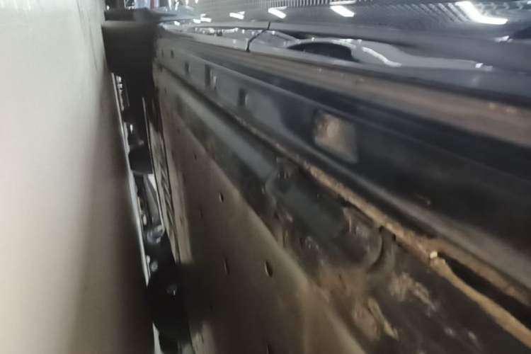Used Audi Q4 e-tron 2023 40 e-tron Adventure Edition Left Side Sill