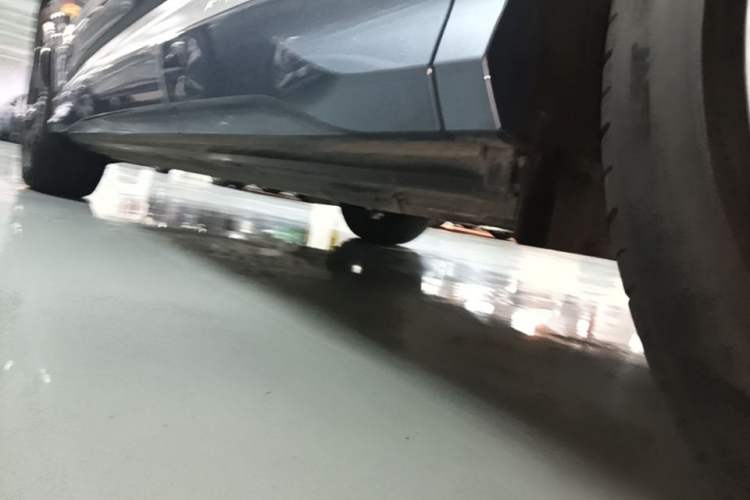 Used Audi Q4 e-tron 2023 50 e-tron quattro Visionary Edition Left Side Sill