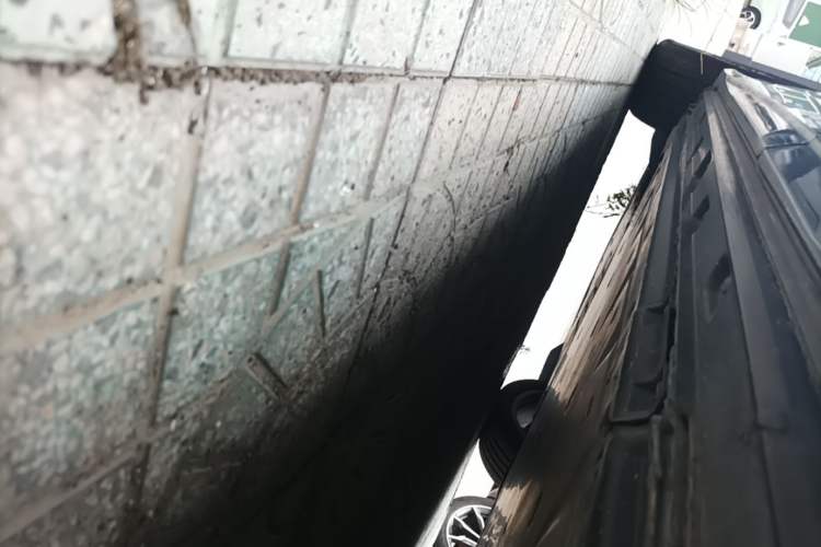 Used Audi Q4 e-tron 2023 50 e-tron quattro Visionary Edition Left Side Sill