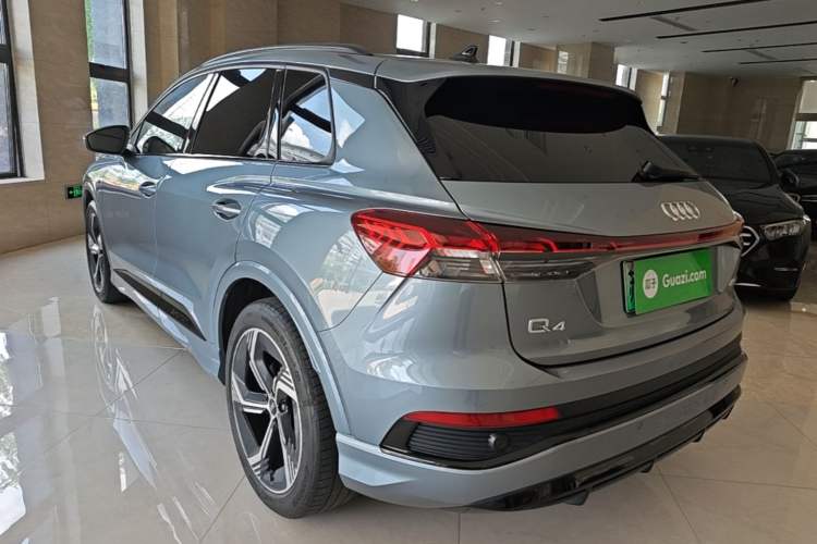 Used Audi Q4 e-tron 2023 40 e-tron Creation Edition Midnight Rear Left 45 Deg