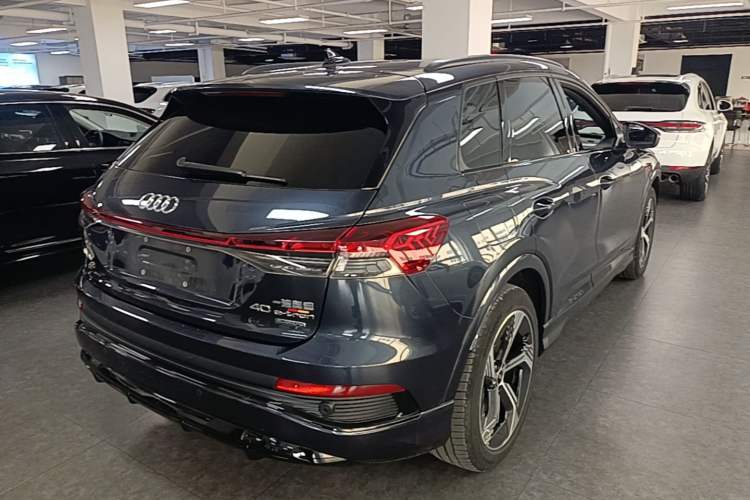 Used Audi Q4 e-tron 2023 40 e-tron Creation Edition Midnight Rear Right 45 Deg