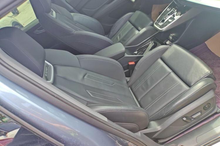 Used Audi Q4 e-tron 2023 40 e-tron Adventure Edition Right Front Seat