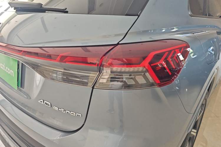 Used Audi Q4 e-tron 2023 40 e-tron Creation Edition Midnight Right Rear Taillight