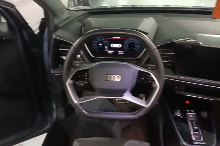 Used Audi Q4 e-tron 2023 50 e-tron quattro Visionary Edition Steering Wheel