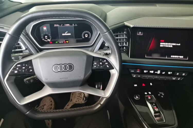 Used Audi Q4 e-tron 2023 50 e-tron quattro Creation Edition Steering Wheel