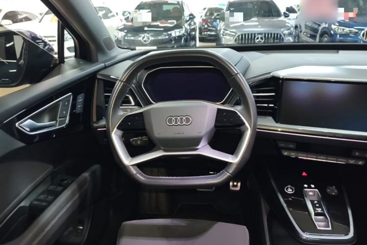 Used Audi Q4 e-tron 2023 40 e-tron Boundary Edition Steering Wheel
