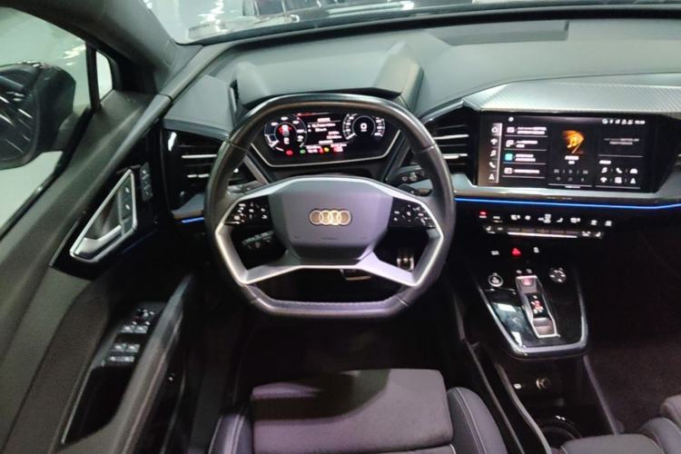 Used Audi Q4 e-tron 2023 40 e-tron Creation Edition Midnight Steering Wheel