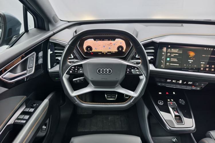 Used Audi Q4 e-tron 2023 40 e-tron Boundary Edition Steering Wheel