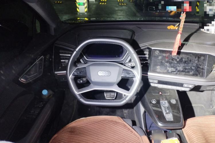 Used Audi Q4 e-tron 2023 50 e-tron quattro Visionary Edition Steering Wheel