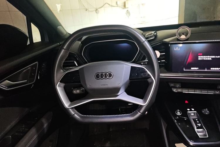 Used Audi Q4 e-tron 2023 40 e-tron Creation Edition Midnight Steering Wheel