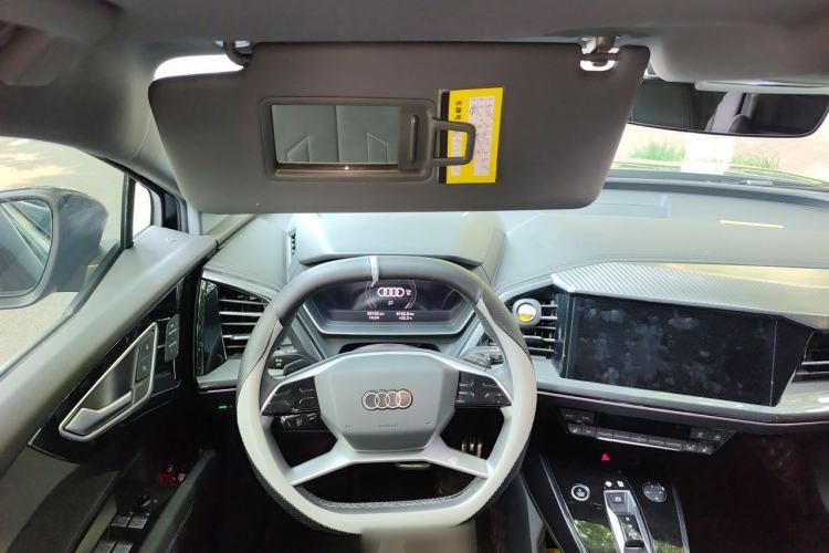 Used Audi Q4 e-tron 2023 40 e-tron Boundary Edition Steering Wheel