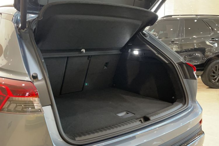 Used Audi Q4 e-tron 2023 40 e-tron Creation Edition Midnight Trunk