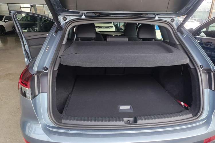 Used Audi Q4 e-tron 2023 50 e-tron quattro Visionary Edition Trunk