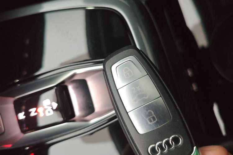 Used Audi Q4 e-tron 2023 40 e-tron Creation Edition Midnight Vehicle Key