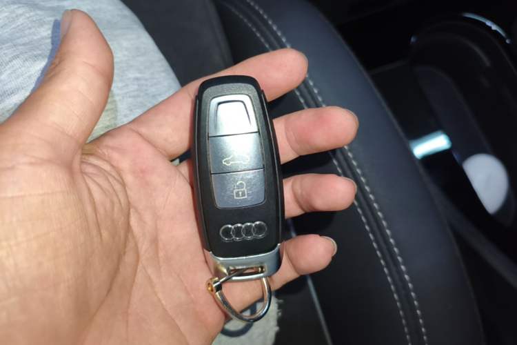 Used Audi Q4 e-tron 2023 40 e-tron Boundary Edition Vehicle Key