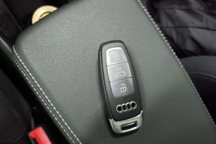 Used Audi Q4 e-tron 2023 40 e-tron Creation Edition Midnight Vehicle Key