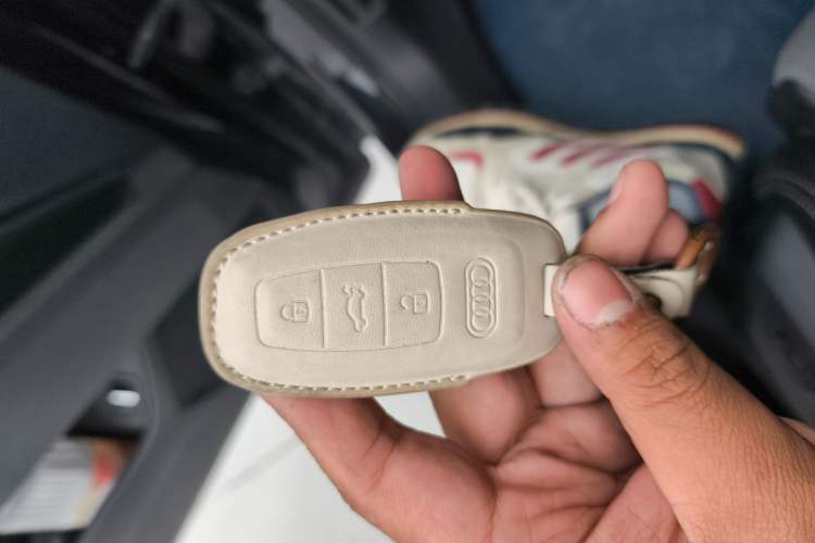 Used Audi Q4 e-tron 2023 40 e-tron Boundary Edition Vehicle Key