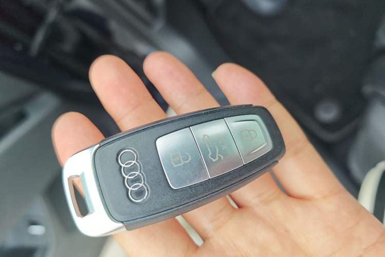 Used Audi Q4 e-tron 2023 40 e-tron Adventure Edition Vehicle Key
