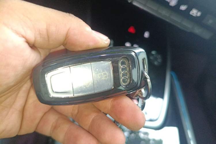 Used Audi Q4 e-tron 2023 40 e-tron Adventure Edition Vehicle Key