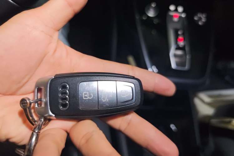 Used Audi Q4 e-tron 2023 40 e-tron Creation Edition Midnight Vehicle Key