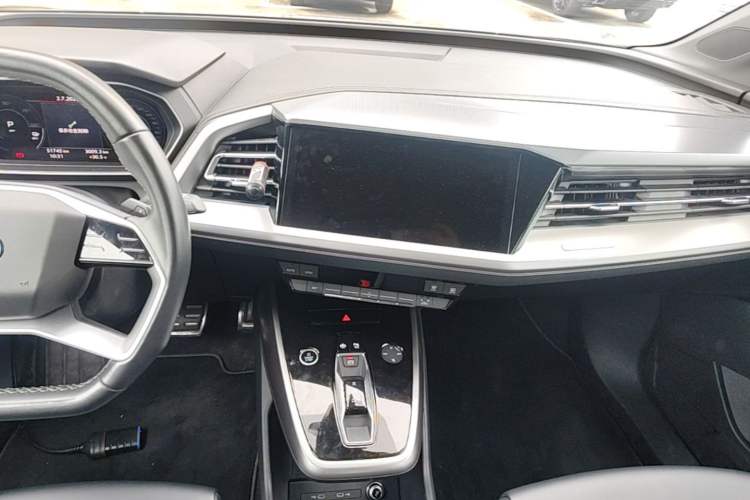 Used Audi Q4 e-tron 2023 40 e-tron Adventure Edition Audio And AC Panel