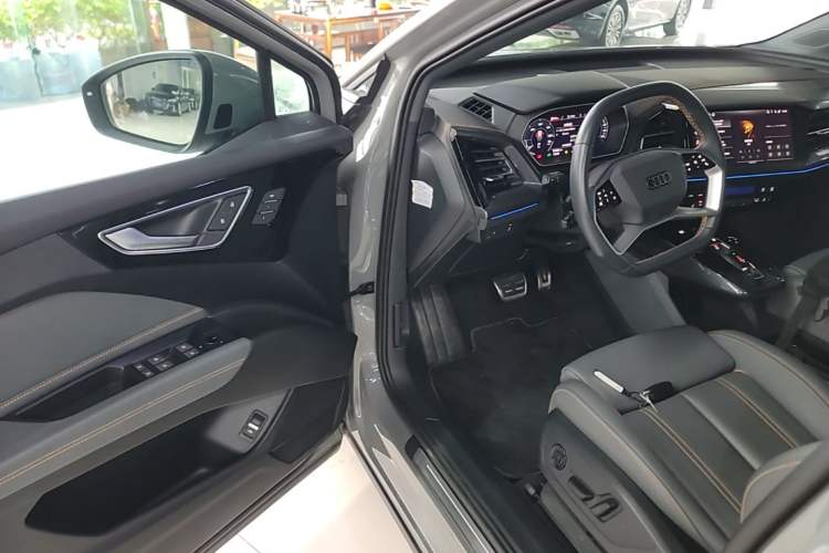 Used Audi Q4 e-tron 2023 40 e-tron Boundary Edition Driver Seat