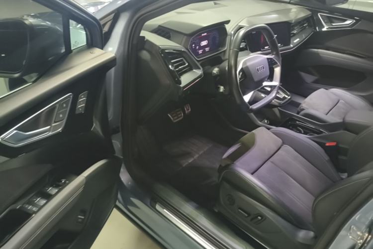 Used Audi Q4 e-tron 2023 50 e-tron quattro Visionary Edition Driver Seat