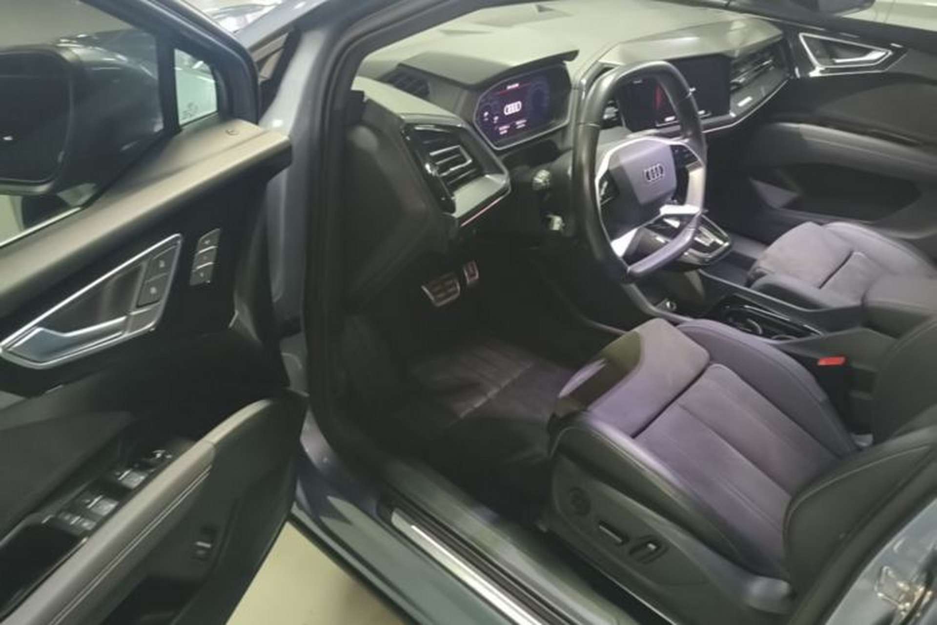 Used Audi Q4 e-tron 2023 50 e-tron quattro Visionary Edition Driver Seat