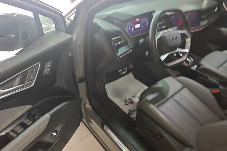 Used Audi Q4 e-tron 2023 40 e-tron Boundary Edition Driver Seat