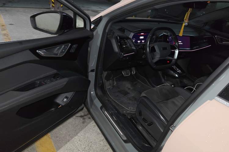 Used Audi Q4 e-tron 2023 40 e-tron Boundary Edition Driver Seat